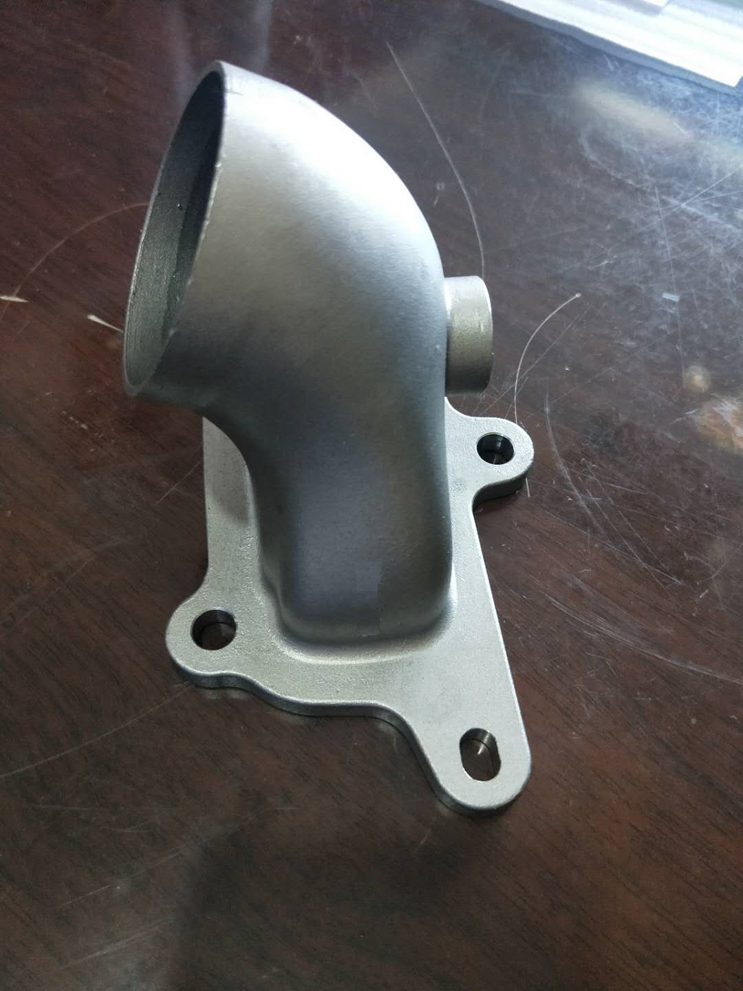 Stainless steel connecting coupling for engine